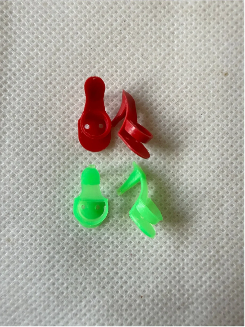 Vintage Barbie and Friends CLONE Heels 2 pairs open toe Red and Green
